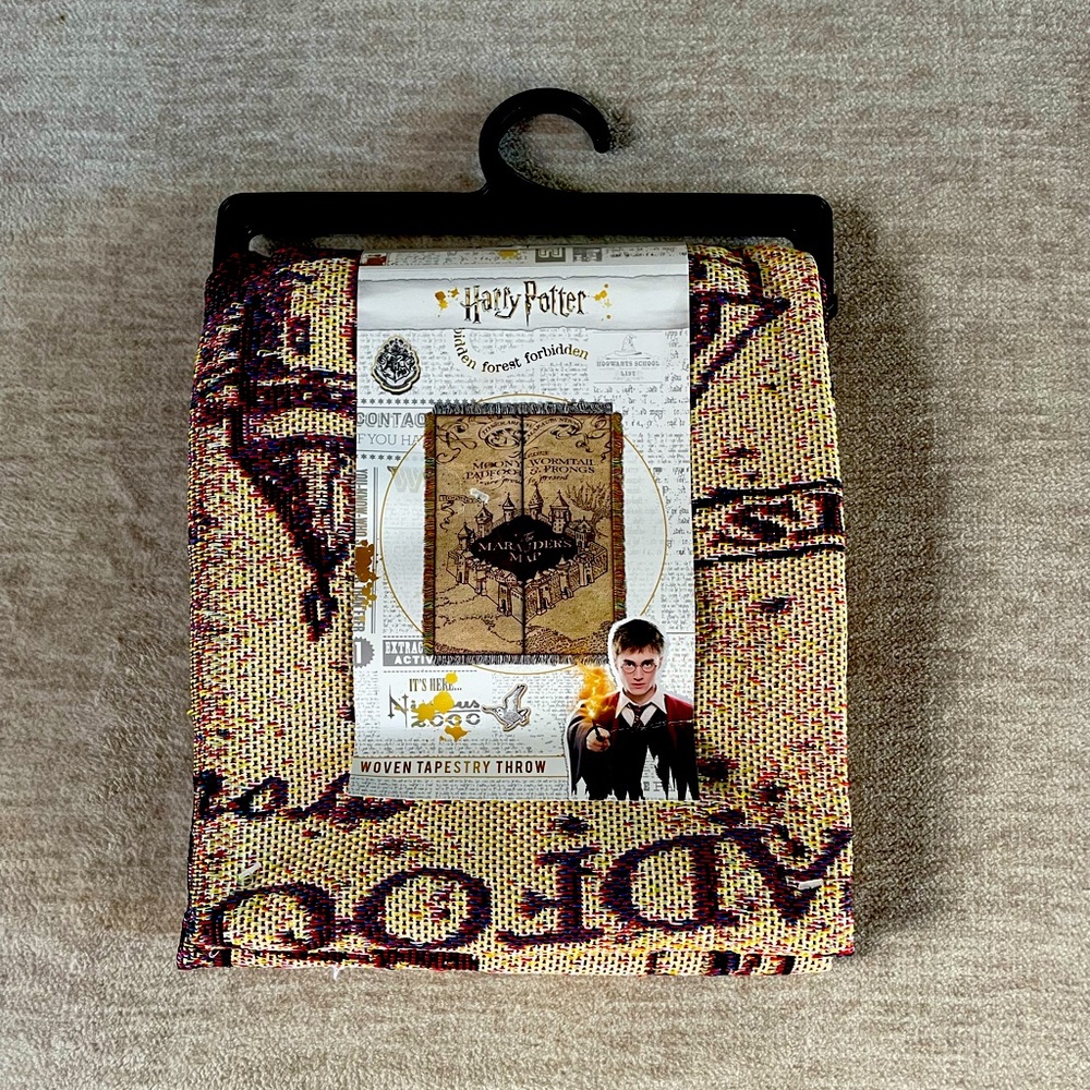 Woven tapestry/throw